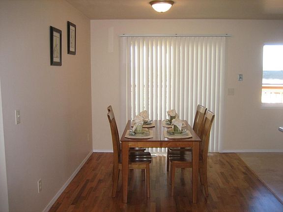 5th image of 16656 SE 27th St