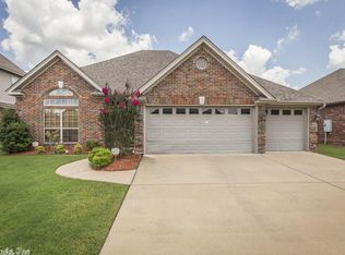 117 Cabanel Dr, Maumelle, AR 72113