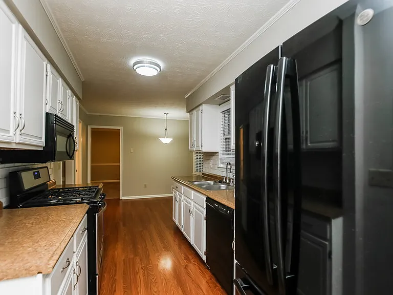 154 County Cork Dr SW — Photo 8