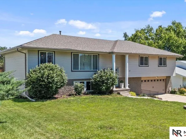 13638 Pierce St, Omaha, NE 68144