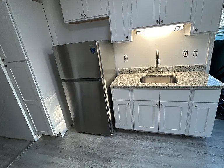 1814 Olive St #3 — Photo 5