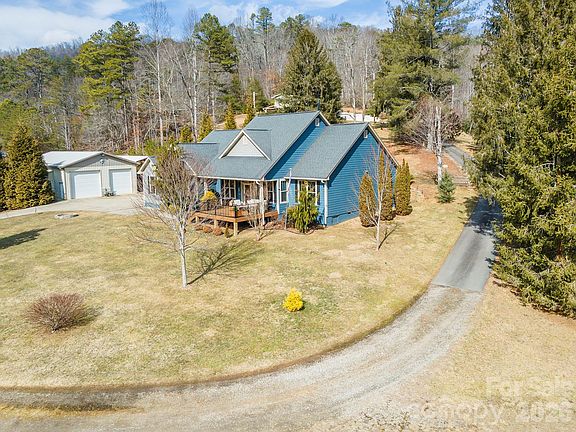 3rd image of 18 Hoye Ln