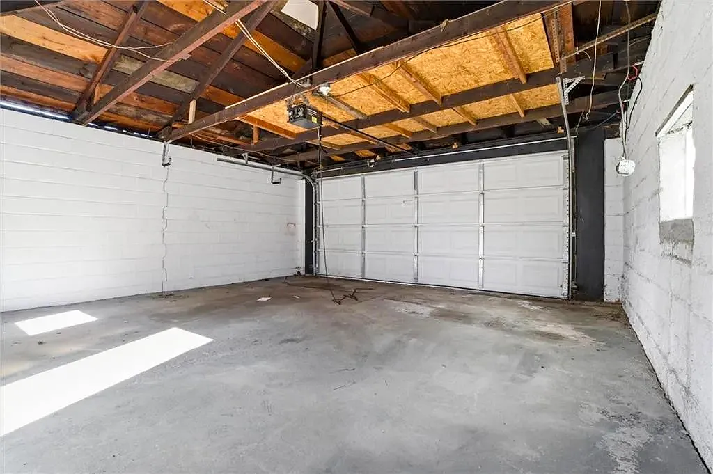 4 bed, 1842 sqft, $1,199 — Photo 4