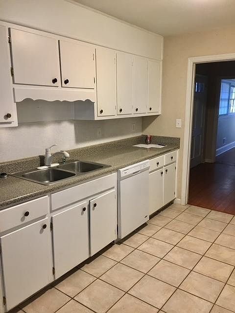 1st image of 1196 Ashborough Dr SE #1