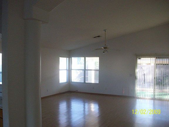 3rd image of 8735 W Kings Ave