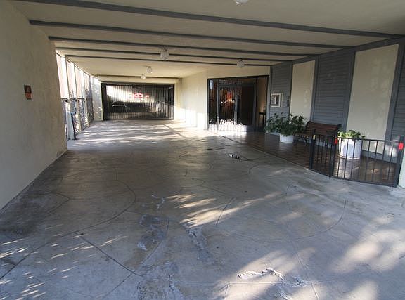 5th image of 225 N Rose St Unit 411