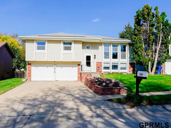 12816 Olive St, Omaha, NE 68138