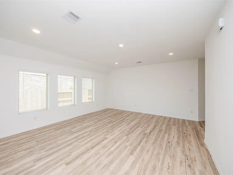 2550 Olivine Stone Dr — Photo 15