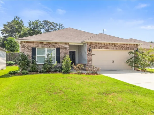 4605 Smithfield Ln, Northport, AL 35473