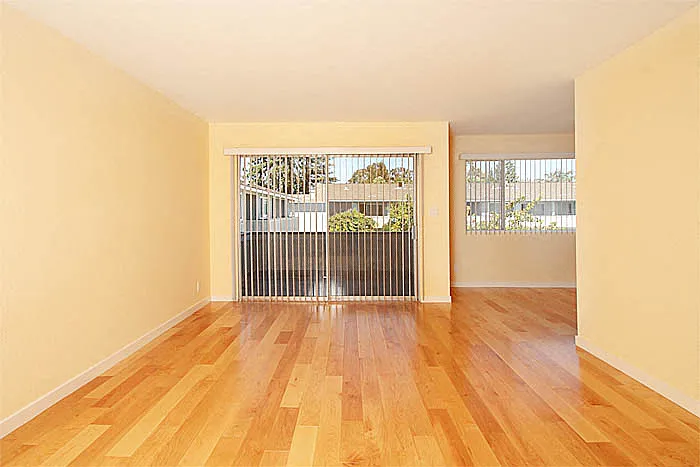 696 Towle Way — Photo 6