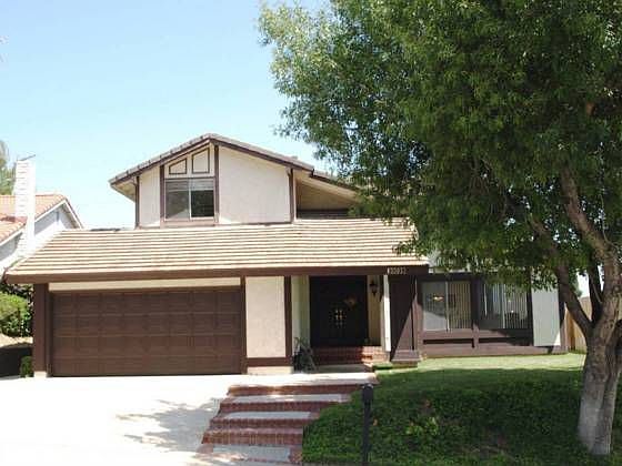 1st image of 21035 Glenbrook Dr