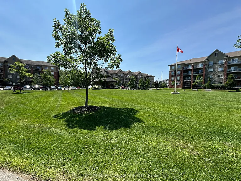 39 Ferndale Dr S #203 — Photo 16