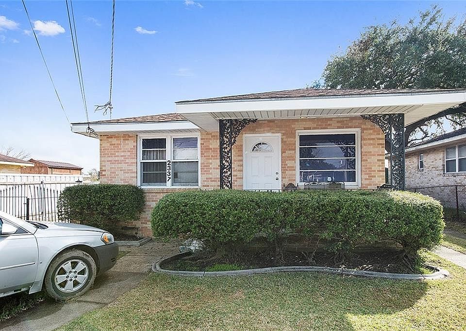 1st image of 2335 Plaza Dr #37