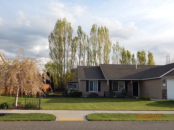 3rd image of 9704 Winthrop Dr