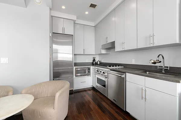 Sold by Compass | media 5