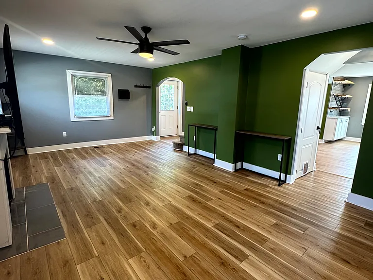 215 Brehl Ave — Photo 4