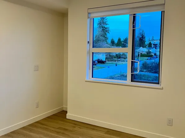 623 Kemsley Ave, Coquitlam, BC