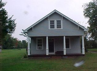 382 Mosquito Point Rd, White Stone, VA 22578