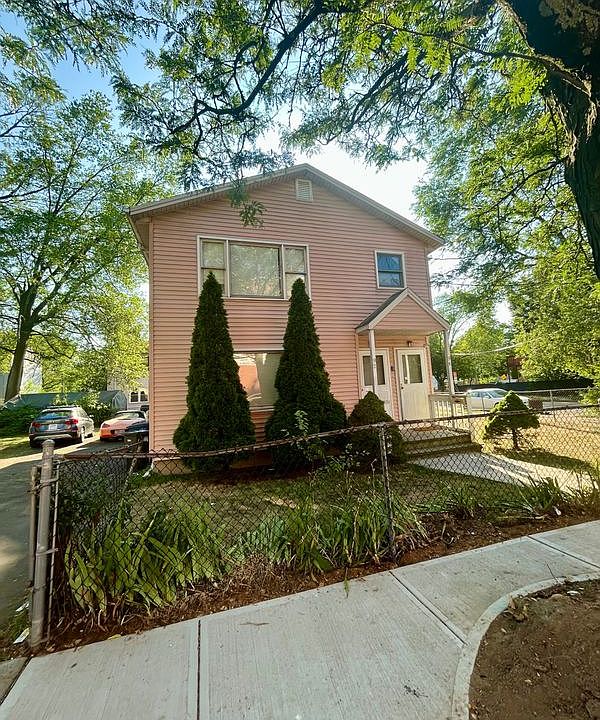 1st image of 92 Arch St #2