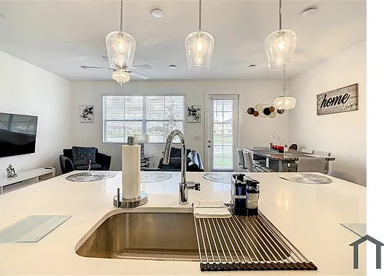 1055 Plantation Ln — Photo 23