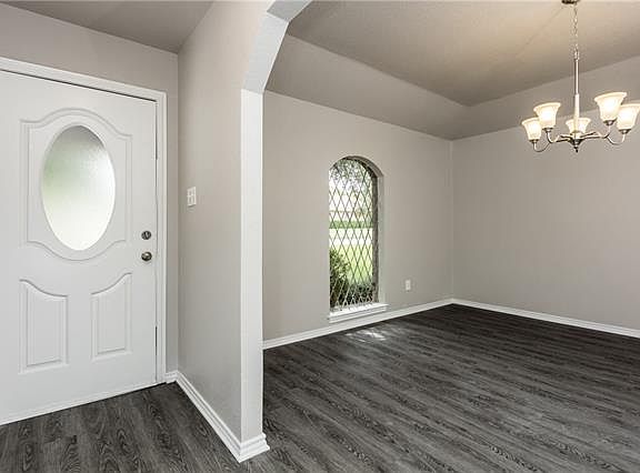 5th image of 4208 Misty Meadow Dr