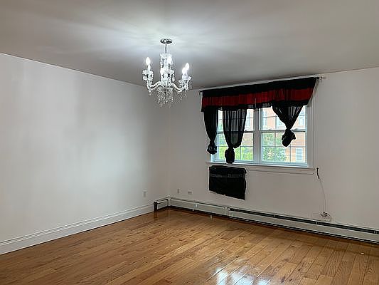 1st image of 2958 Radcliff Ave #2