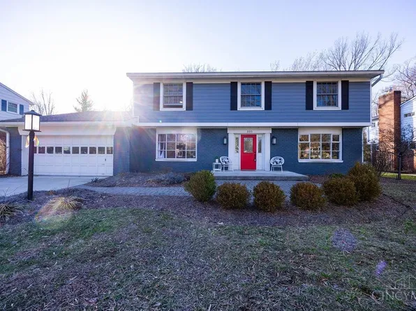 335 Circlewood Ln, Cincinnati, OH 45215