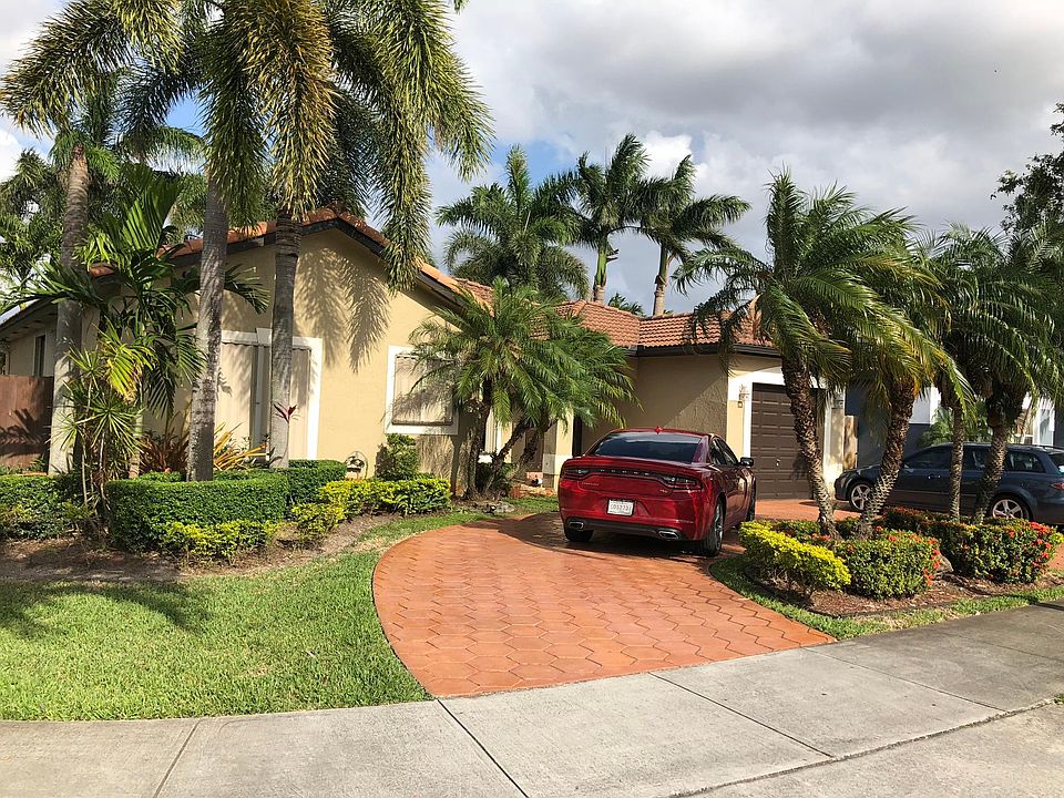 1st image of 16933 NW 89th Ct