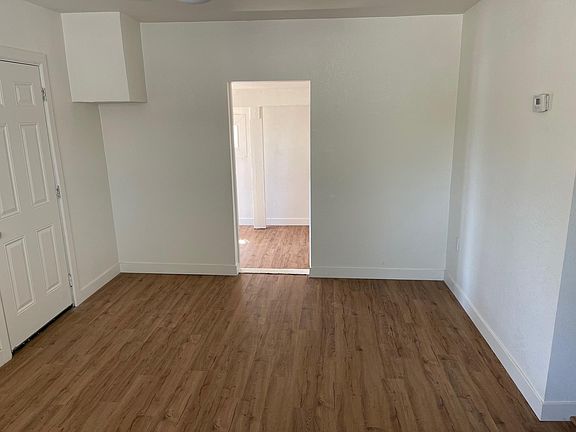 Living Room (opposite side)