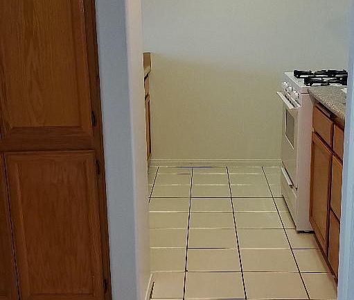 4th image of 127 N Alhambra Ave #3F