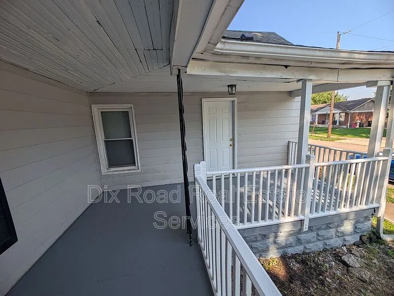 2 bed, 1.0 bath, 696 sqft, $975 — Photo 4