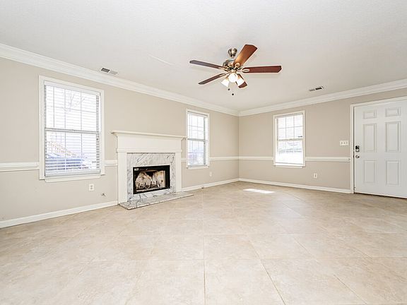 4th image of 483 Chase Marion Way