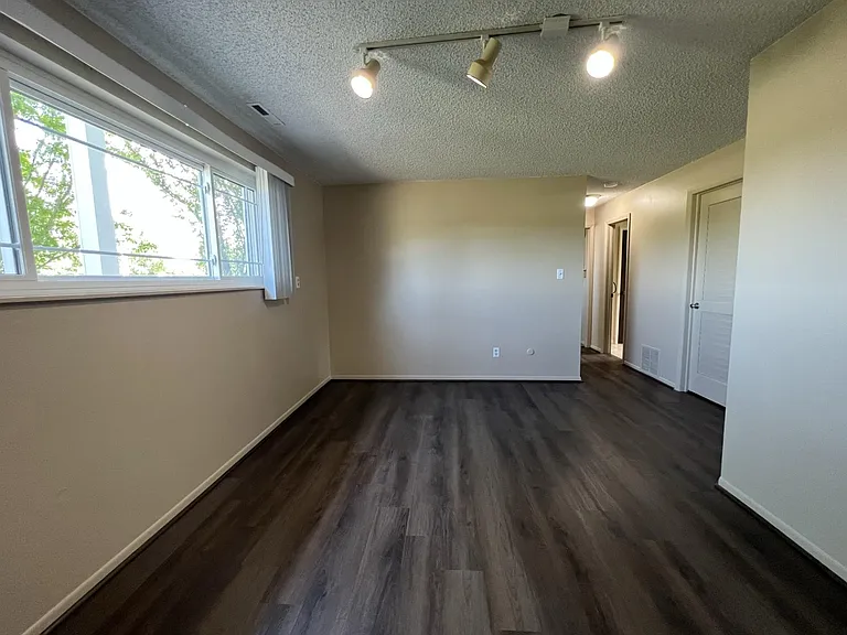 743 Boltz Dr — Photo 26