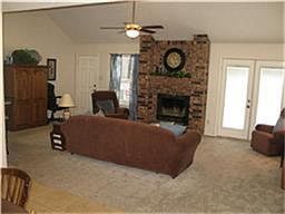 2nd image of 8917 Woodlawn Dr