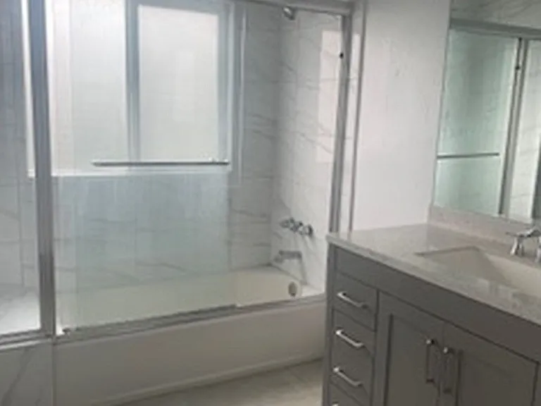 2436 Barry Ave #1 — Photo 16