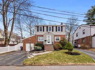 10 Richards Rd, Weymouth, MA 02189