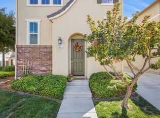 1220 Starflower Ln, Rocklin, CA 95765