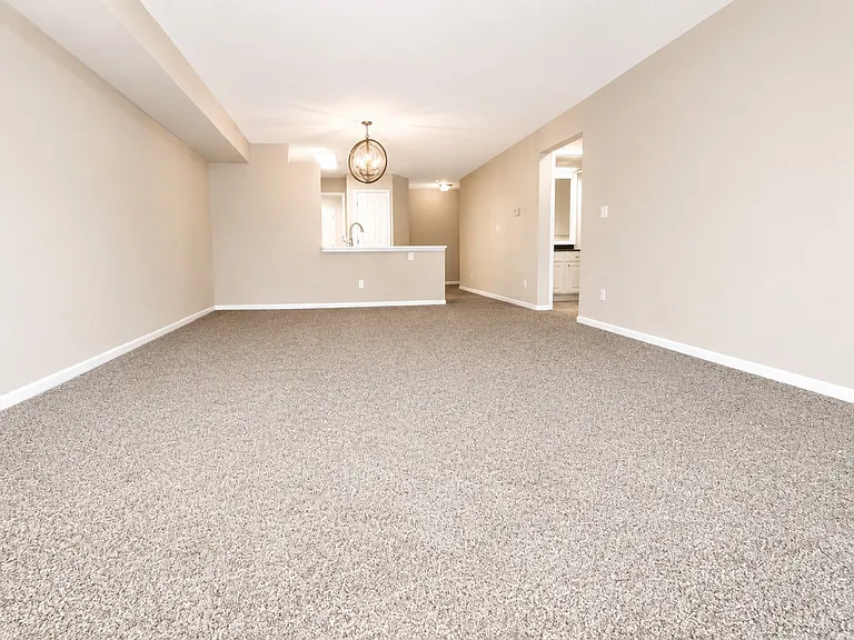126 Gethings Cir #126 — Photo 3