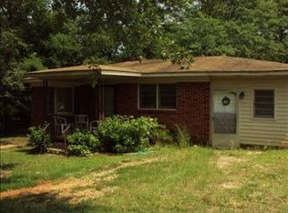 110 Lupo Dr, Greenwood, SC 29649