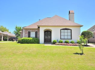 10613 Springglen Ct, Baton Rouge, LA 70810