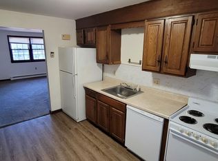 27 Page Rd #6, Litchfield, NH 03052