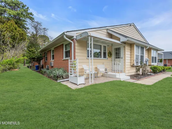 19 A Ironside Drive, Whiting, NJ 08759
