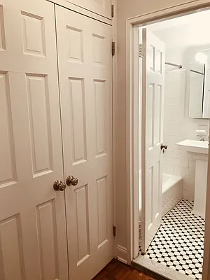 Rented by Metropolis Real Estate of Manhattan | media 15