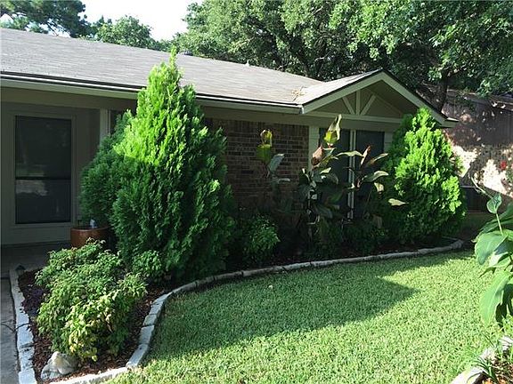 2nd image of 4009 Firethorn Dr