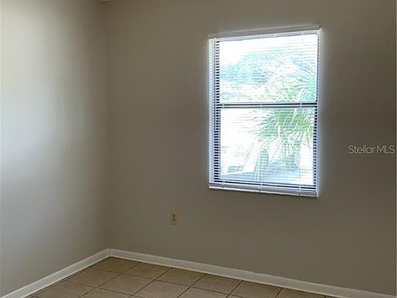 5th image of 1662 Crystal Park Cir
