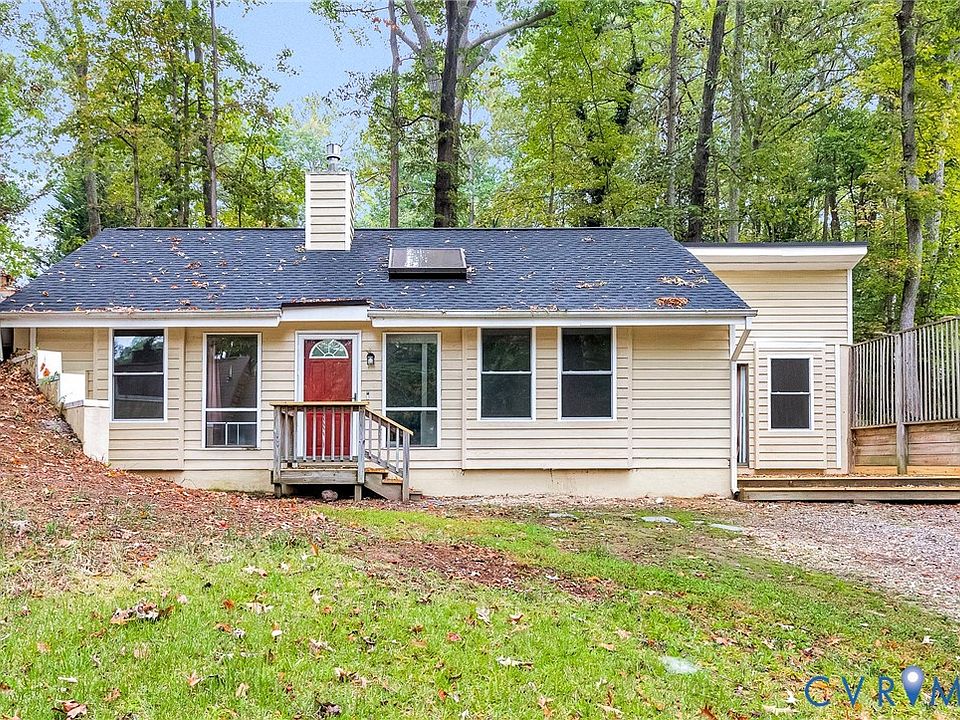 1st image of 802 Fahey Ct