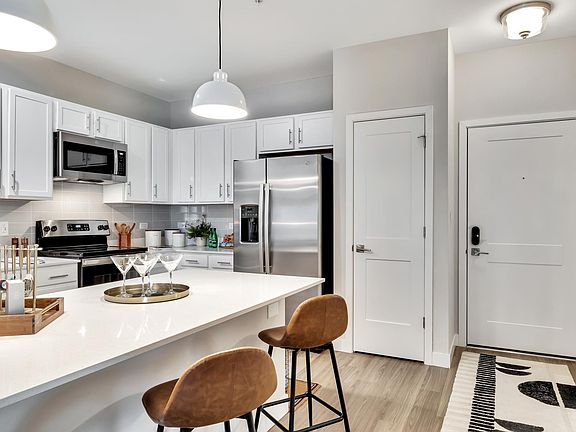 5th image of 8960 S Archer Ave