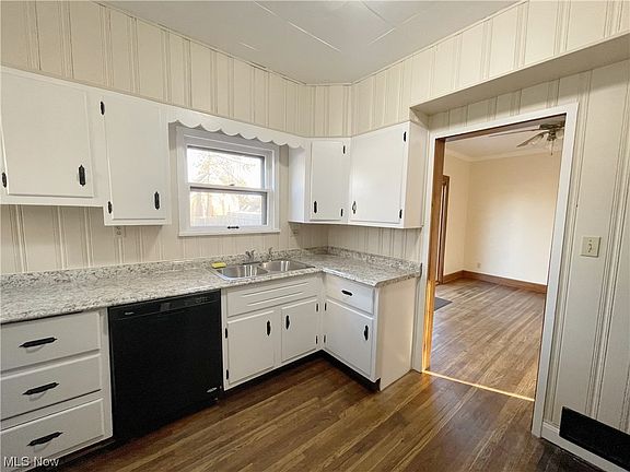 5th image of 952 S Union Ave
