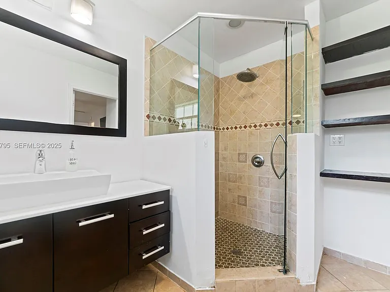 2708 Cleveland St — Photo 27