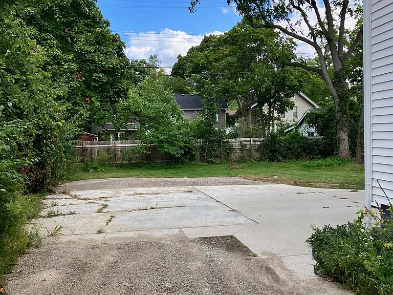 1445 S State St — Photo 18